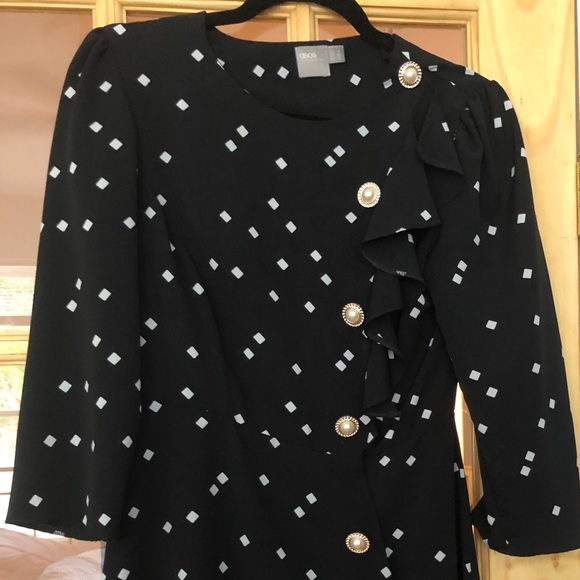 40s Tea dress with buttons - Picture 2 of 5